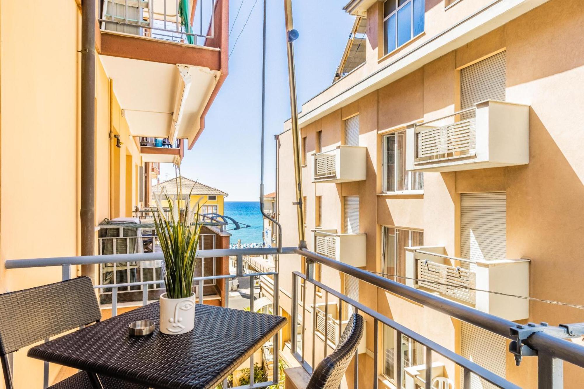'Nature Home' 30Mt Sea -Central Station -Netflix Pietra Ligure Exterior photo